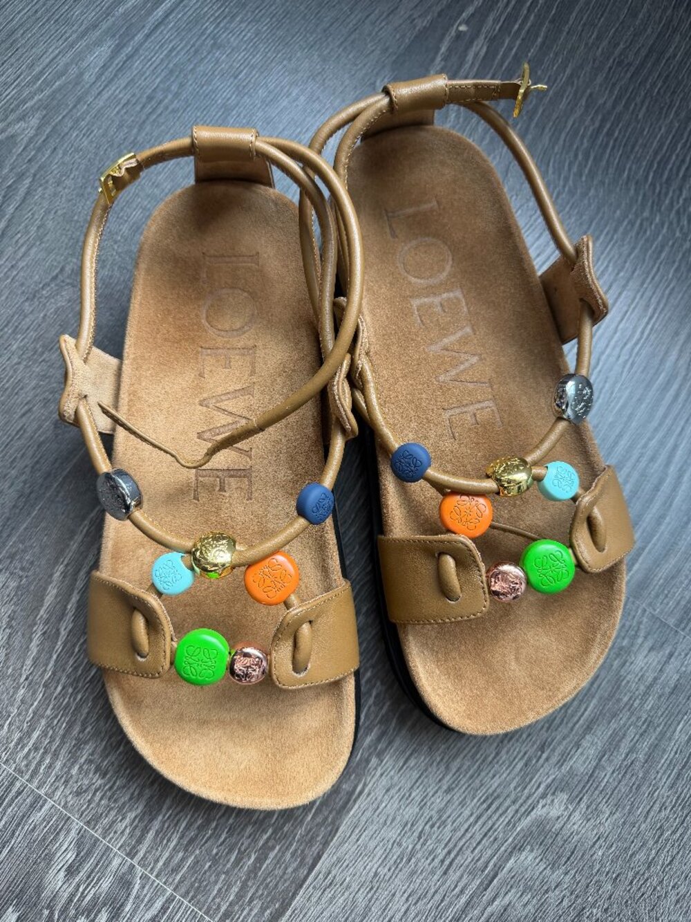 Loewe NWOT pebble fussbett leather sandals - camel 38
